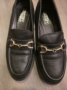 PIKOLINOS Black Leather Women's Moccasins with Gold Bit